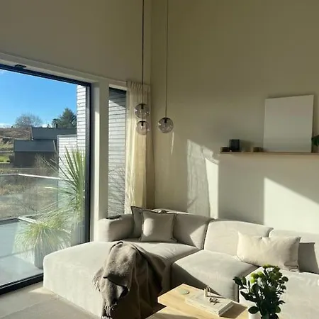 Apartment Bolig Sentralt I Haugesund Skre