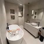 Bolig Sentralt I Haugesund Apartament